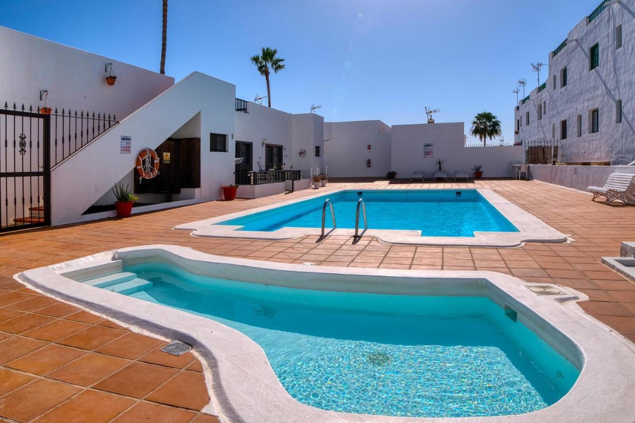 Sea Waves Lanzarote 500M From Playa Grande Big Terrace And Pool Vila Puerto del Carmen  Exterior foto